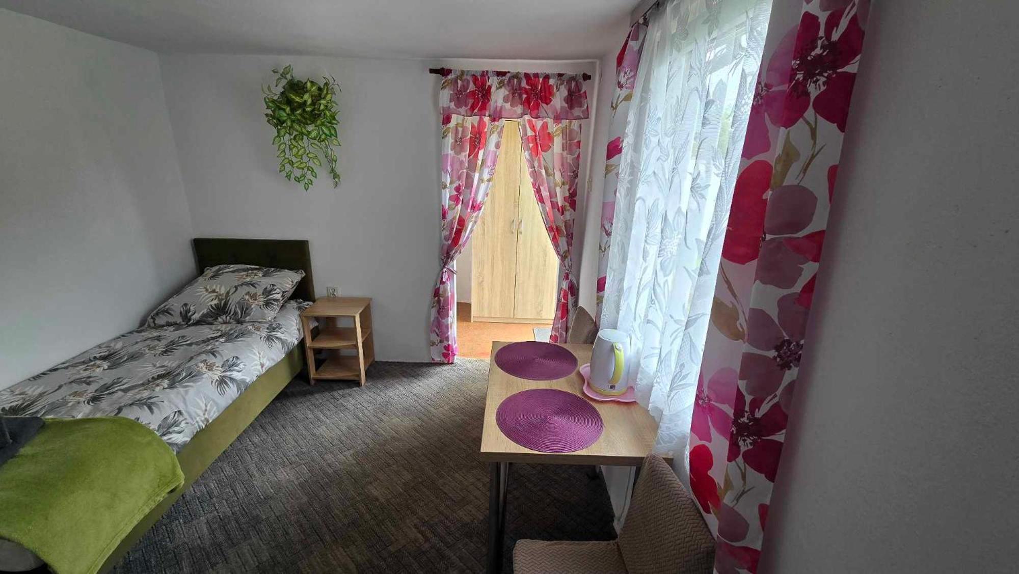 Akacja Pokoje Z Lazienkami Apartment อุสตกา ภายนอก รูปภาพ